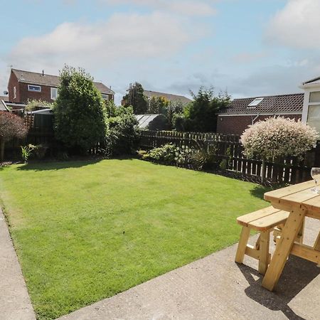 Rose Bungalow Whitby Dış mekan fotoğraf