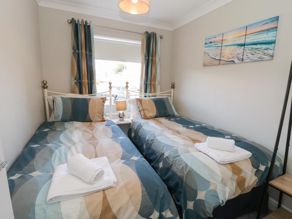 Rose Bungalow Whitby Dış mekan fotoğraf